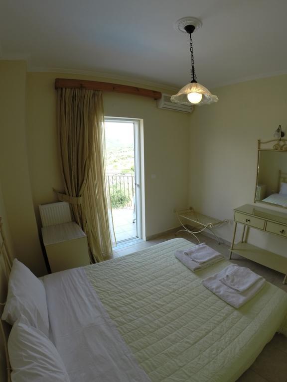 Irini'S Villa Argostolion Cameră foto